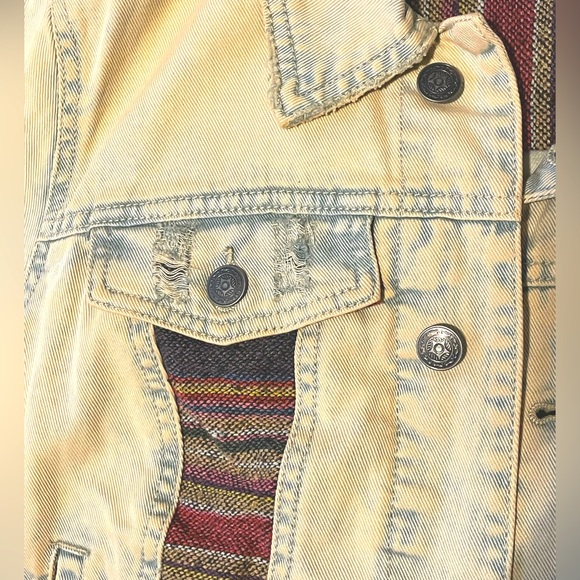 Free People Cropped, Baja White Washed Denim Jean Jacket - Picture 5 of 11